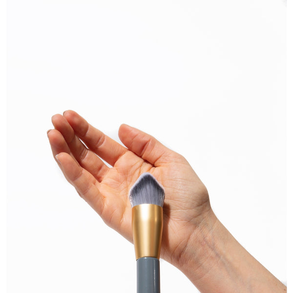 Foundation Brush for Foundations & Concealers